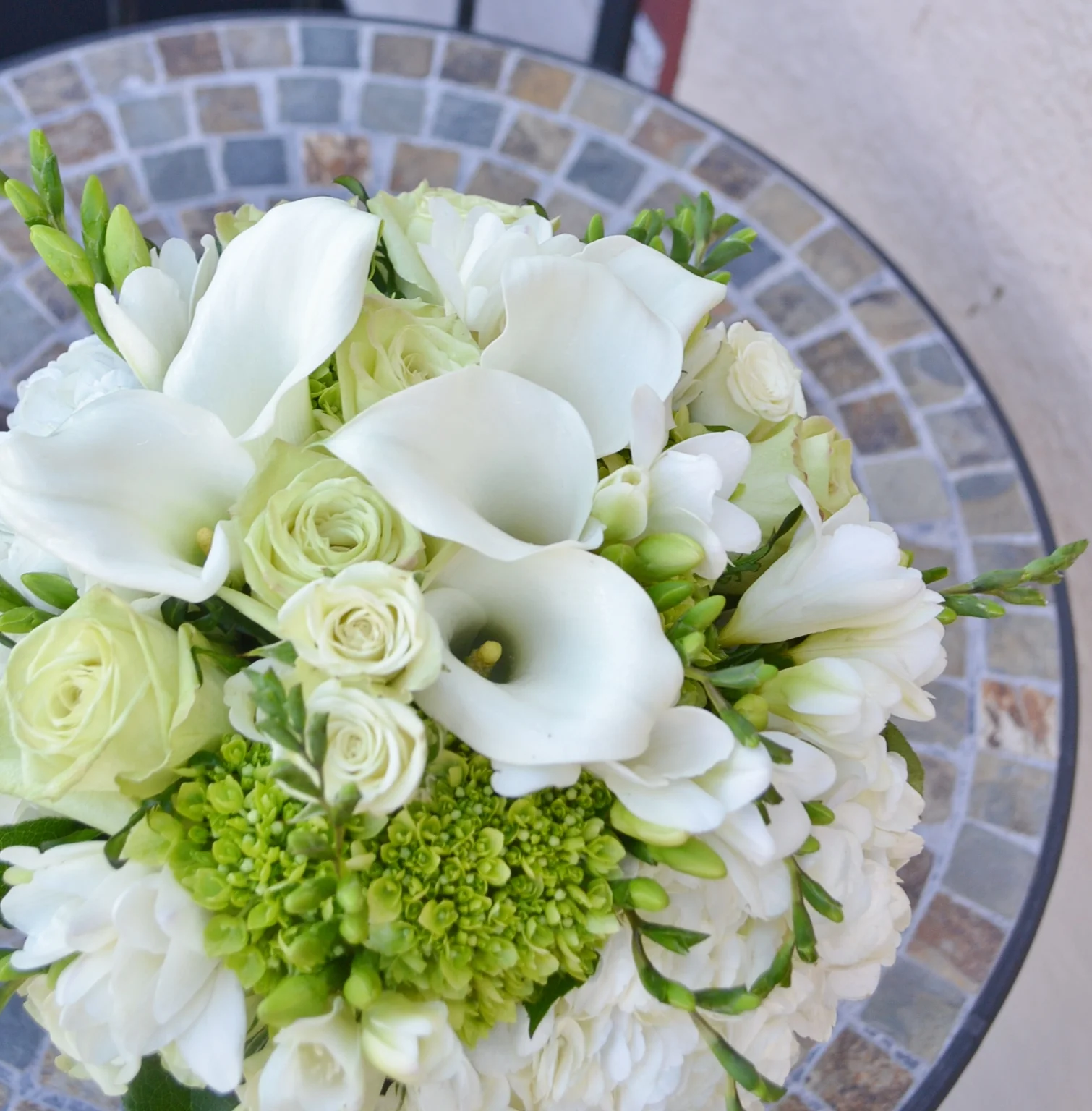 White compact bouquet