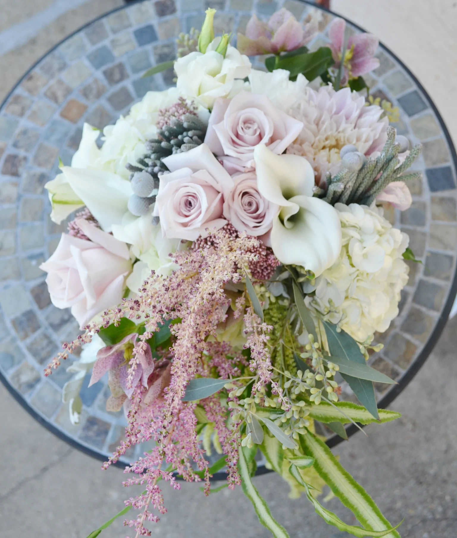 Blush teardrop bouquet