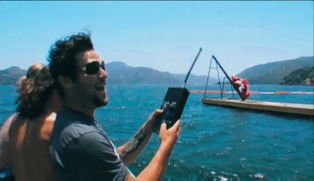 jackass (360p)_2.gif