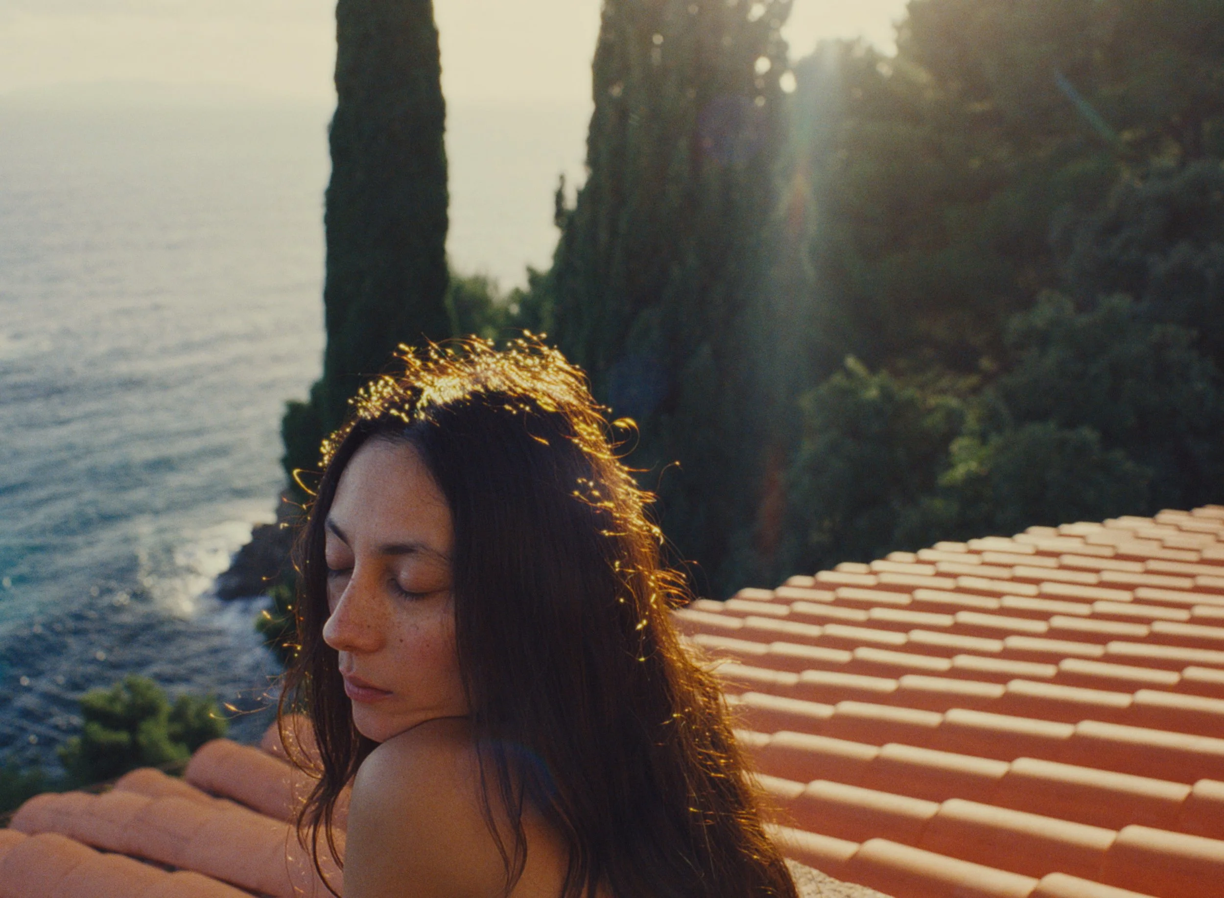 001 SUZI KONDI LETE25.00_03_31_00.Still003.jpg