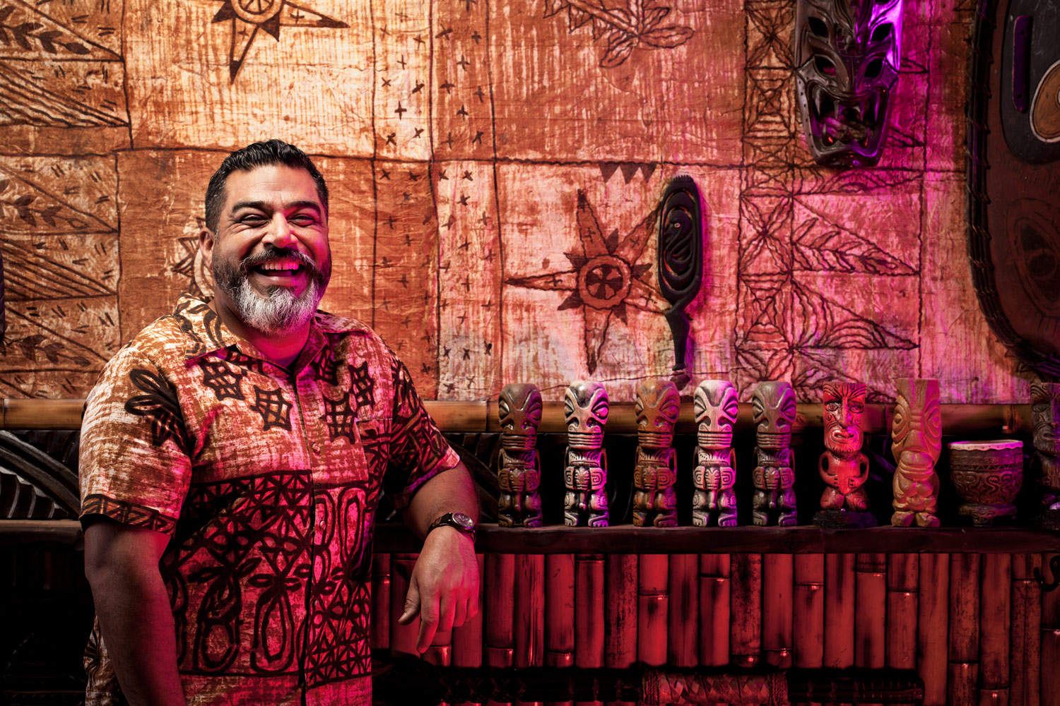 PROJECT TIKI - Home tiki bars and their happily obsessed owners.