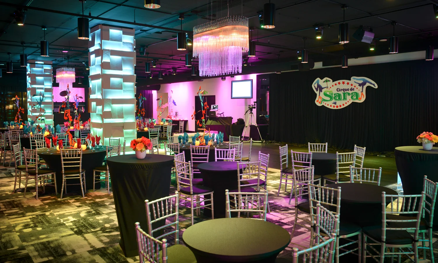 Bat Mitzvah Photographer: A Magic Moment | Bat Mitzvah Venue: The Mezz | Bat Mitzvah Planner: Just Mitzvah!