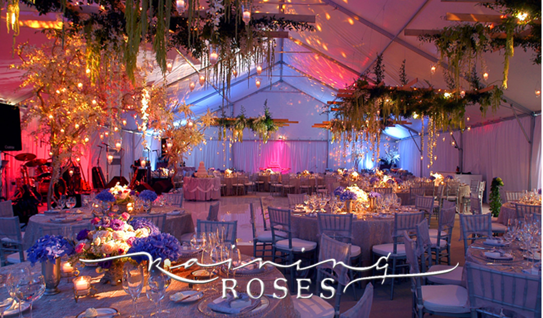 Wedding Photography: John Unrue | Wedding Reception: Private | Wedding Planner: Weddings Unique