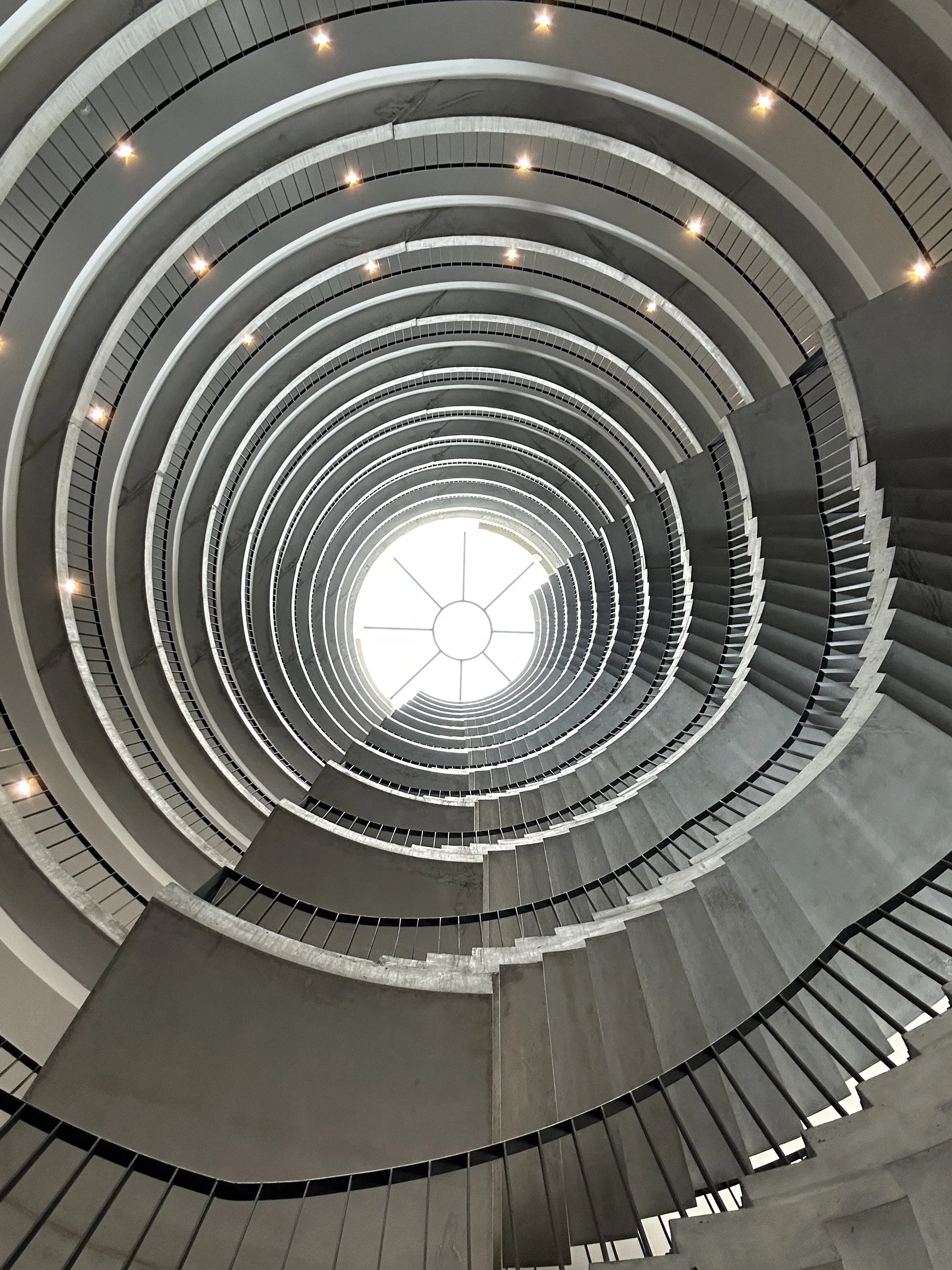 Pedre Atrium
