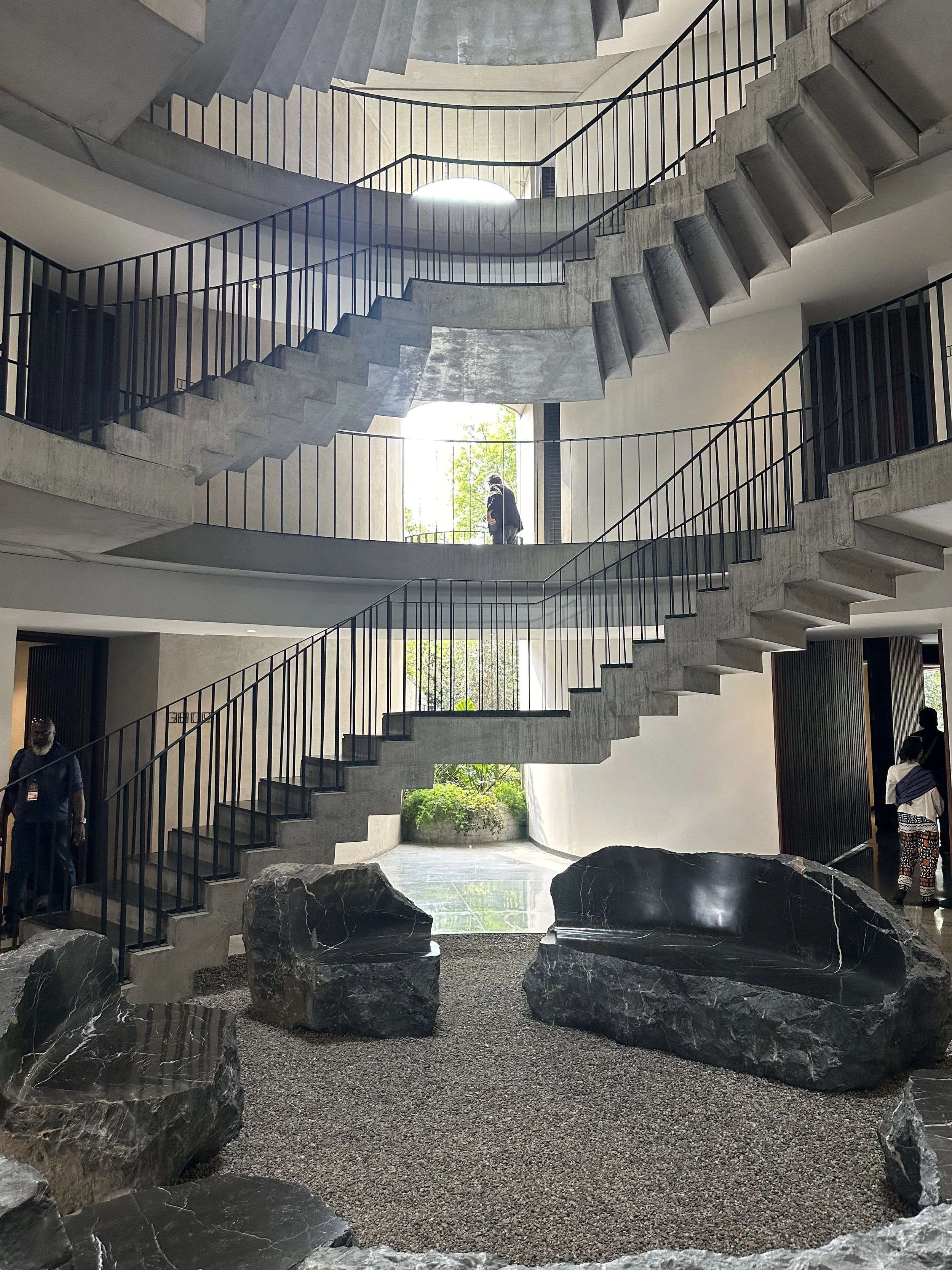 Pedre Atrium Ground Floor with Solid Stone Benches