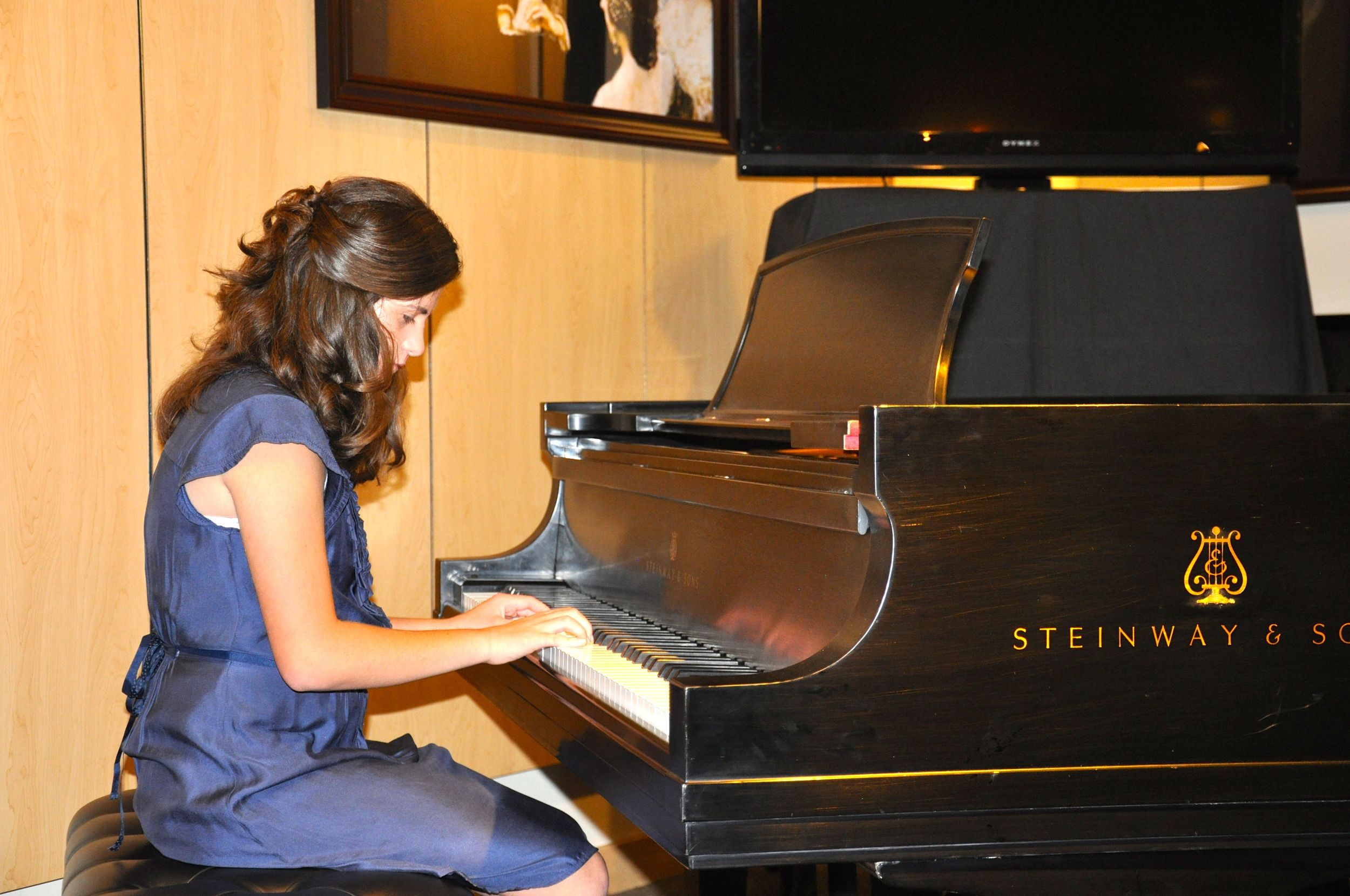 Halle Piano Recital.jpg