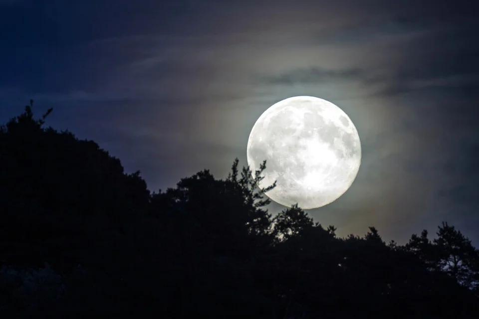 EastRidge-Moon.jpeg