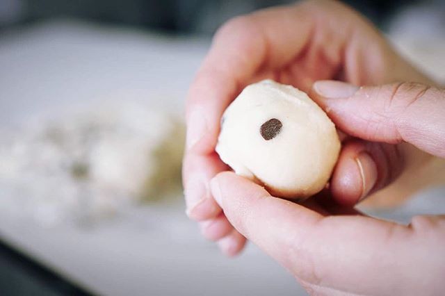 &quot;The Shorty&quot; AKA &quot;The SHAWWWWTTYT&quot; *lil wayne voice* buttery shortbread surrounding little chocolate chips. Delish. 100% of your purchase will go to @thehsf ❤️ link in bio, we're almost sold out! .
.
.
.
.
.
#toronto #torontobaker