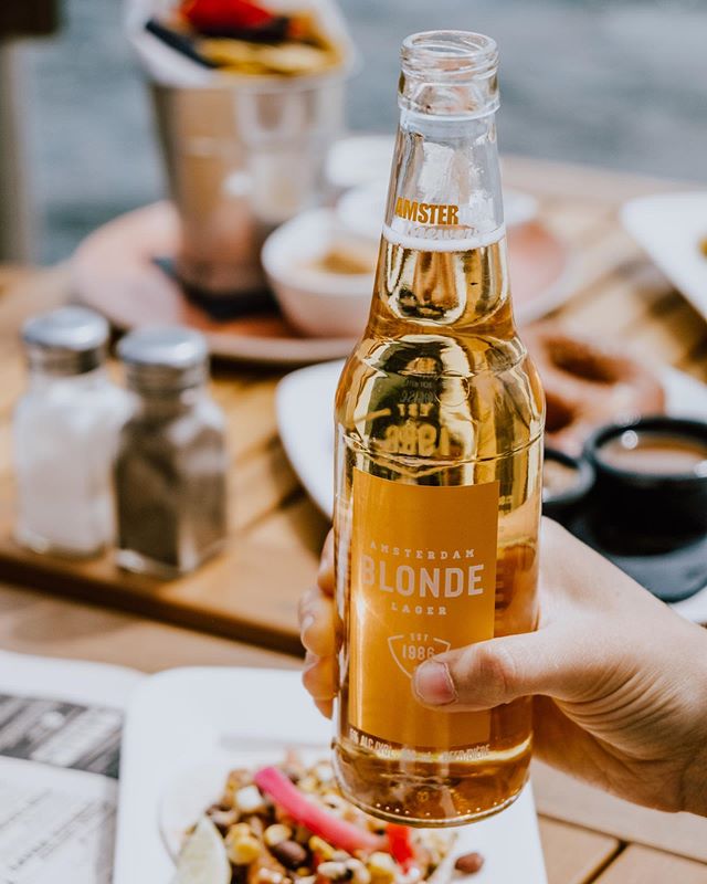 Not too many patio days left. Better sneak a few more in @amsterdambeer 🍻 // #patrickshootsfood // .
.
.
#fuji #toeats #foodphotography #eaters #eateverything #toeats #blogto #foodie #yum #tasty #foodporn #foodie #foodstagram #food🍴#sharefood #freshfood #toeats #foodto #sixeats #6eats #eat #livetoeat #foodstagram #food❤️ #eat🍴 #torontobloggers #fujix #potd #patrickshootsfood #eeeeeats