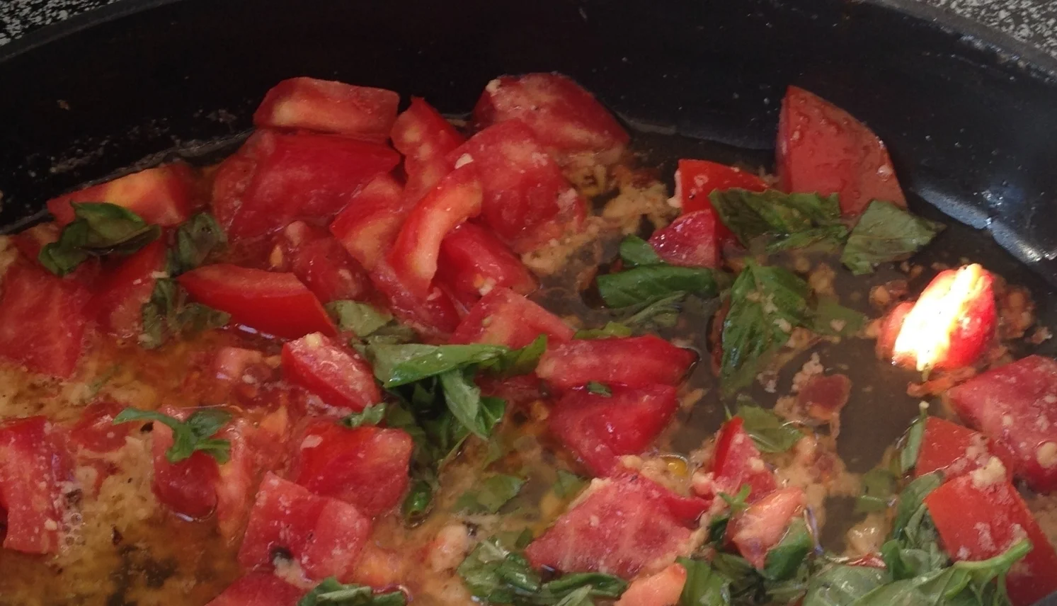 Farm Fresh Tomato and Basil Pasta Sauce