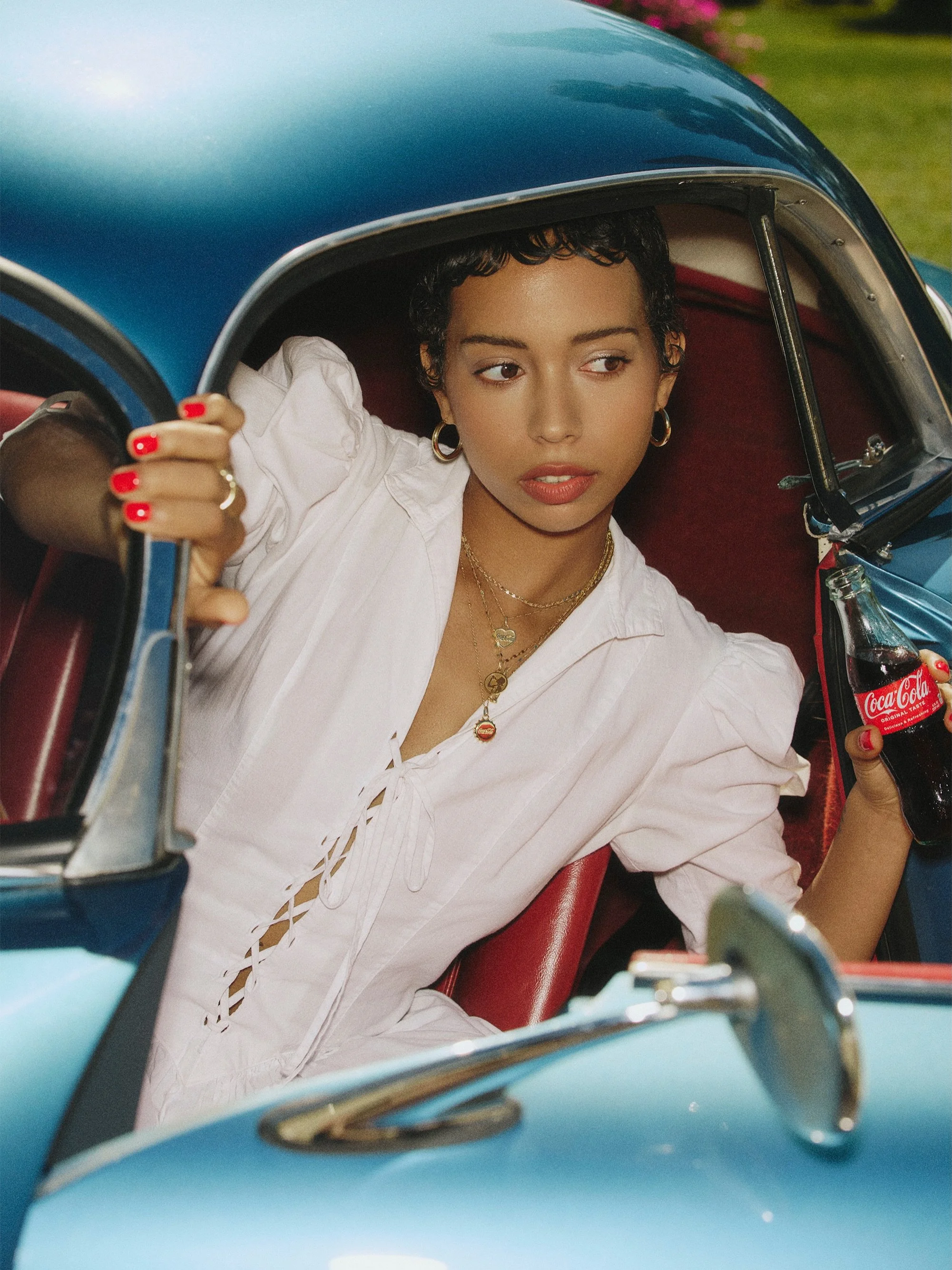 More from the @yeahitsjewelry x @cocacola collab ft. @baileyycooper. 🥤