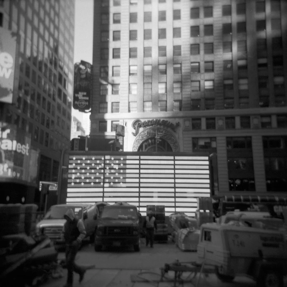 NYC-Square-bw10.jpg