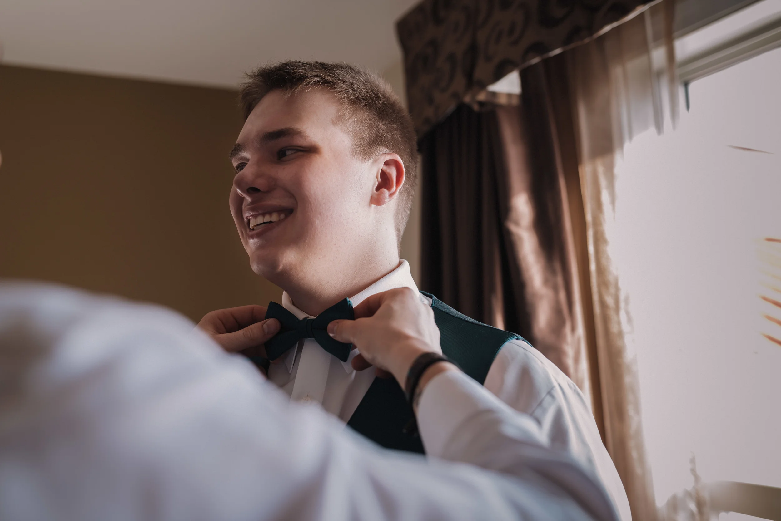 Jim&NikkiPhotography_AlbertaWeddingPhotographer3.jpg