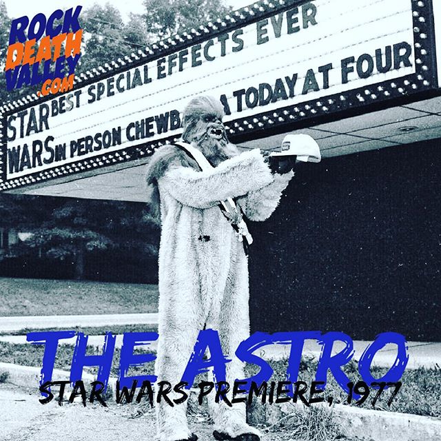 Clemson's Astro Theater before the premiere of the original Star Wars in 1977. #tbt