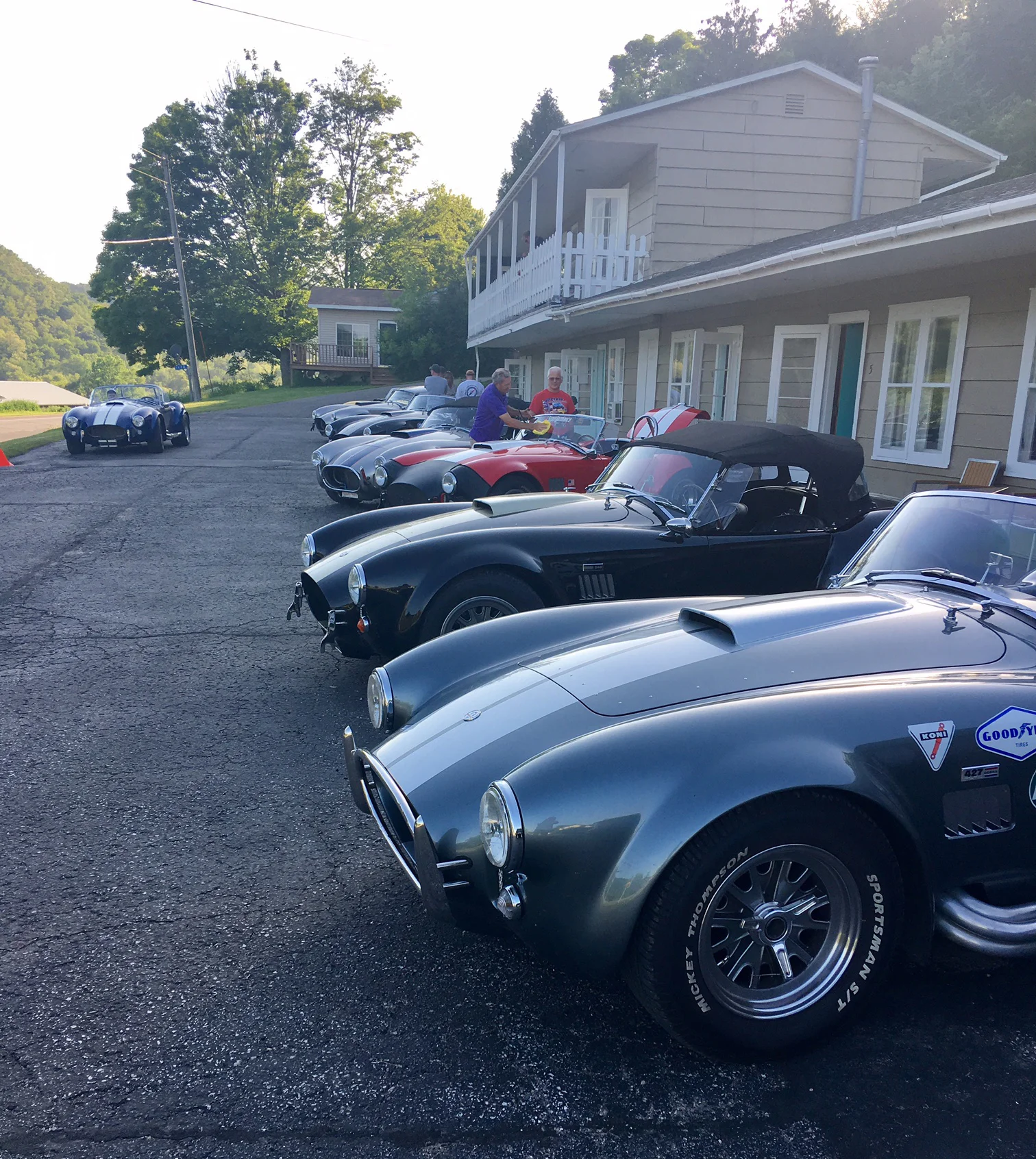 cars3.jpg