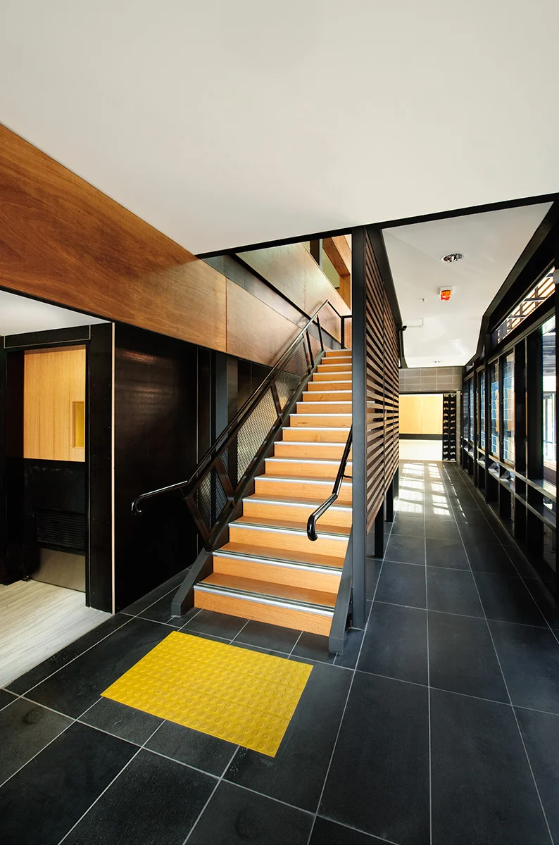 SMHW_Six_Degrees_20090313_343 copy.jpg