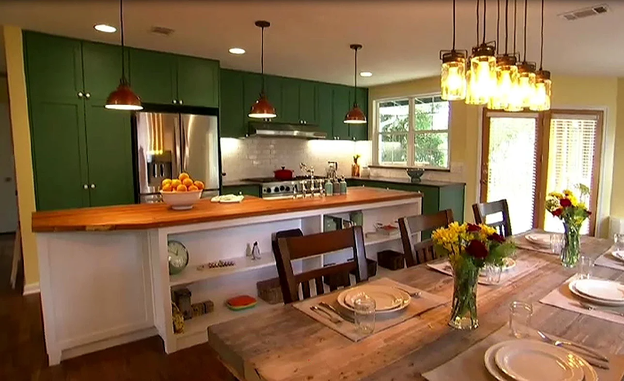 KITCHEN THREE.jpg