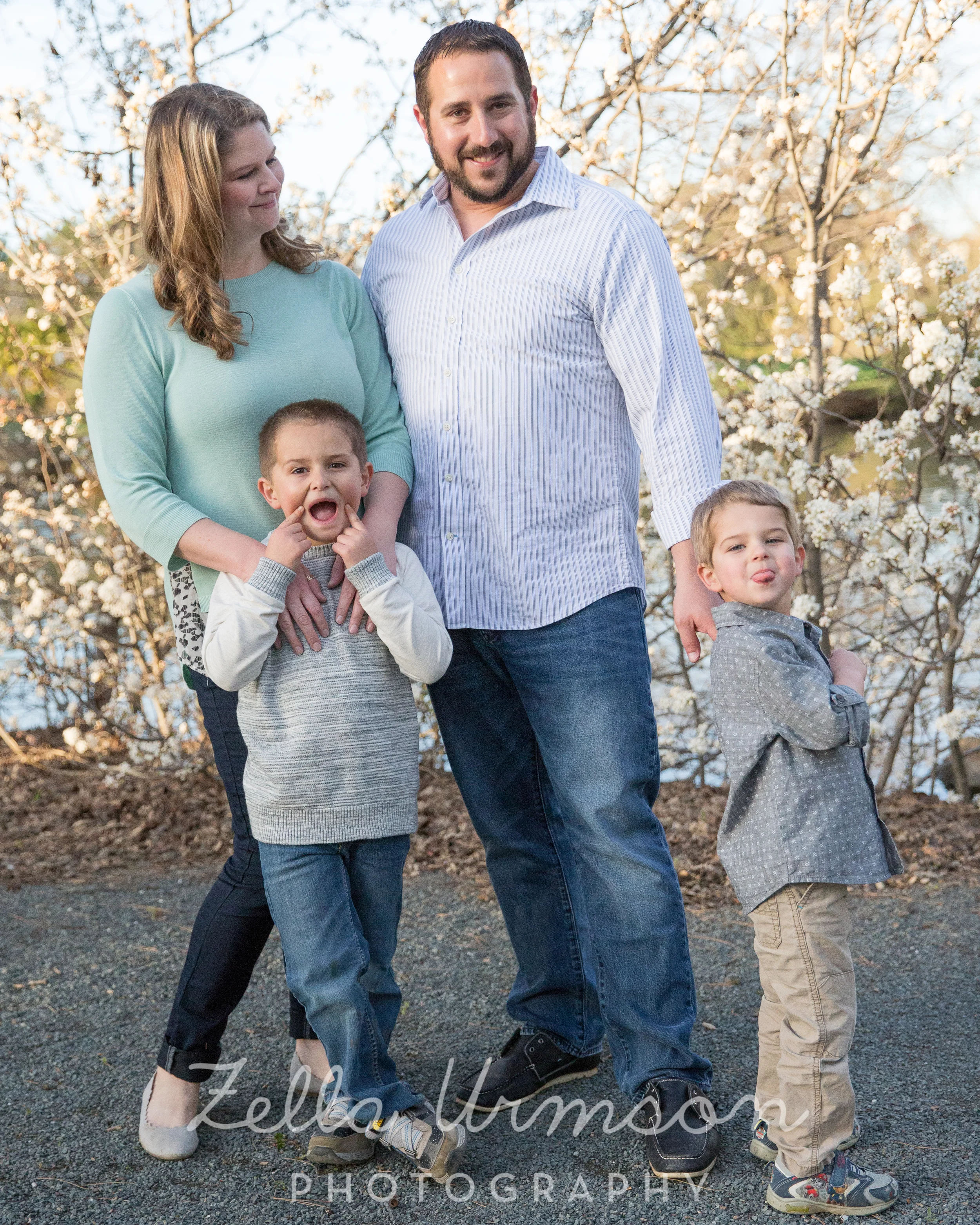 Welch Family to Post-85.JPG