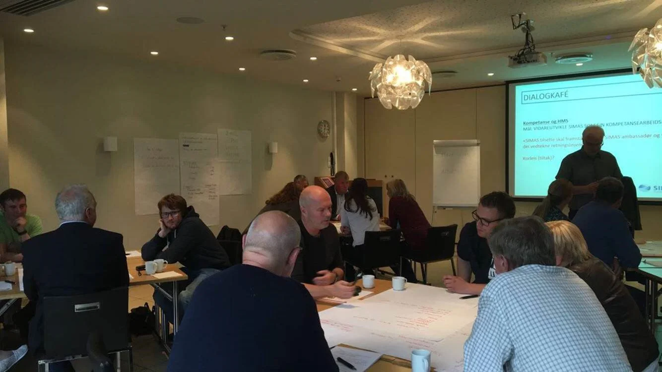 Gjennom dialogkafé diskuterte me oss fram til kva kjerneverdiane betyr for oss.