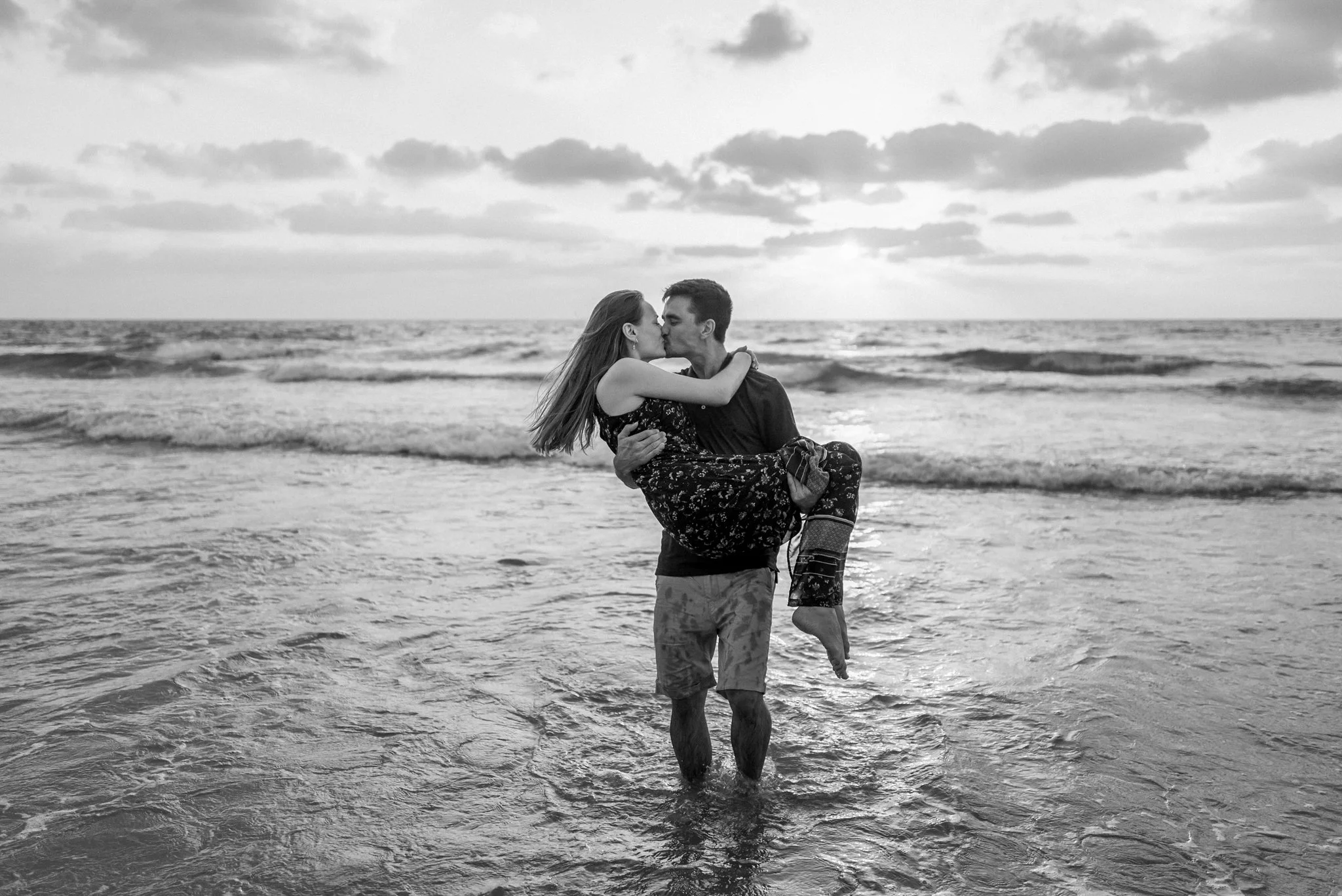 Netanya-israel-beach-engagement-session-kate-giryes-photography-2_WEB.jpg