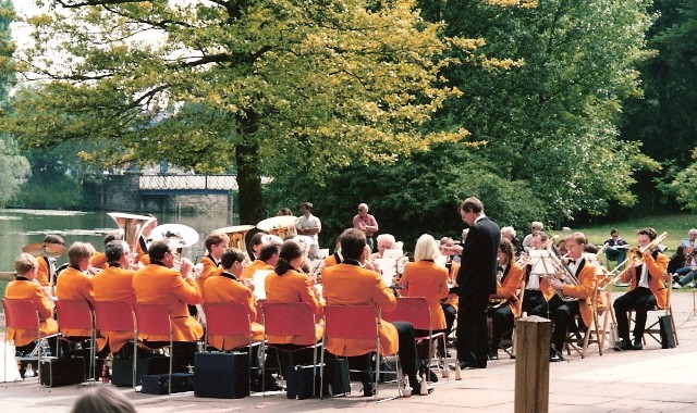 1994 RLSSB 1 Jephson Gardens.jpg