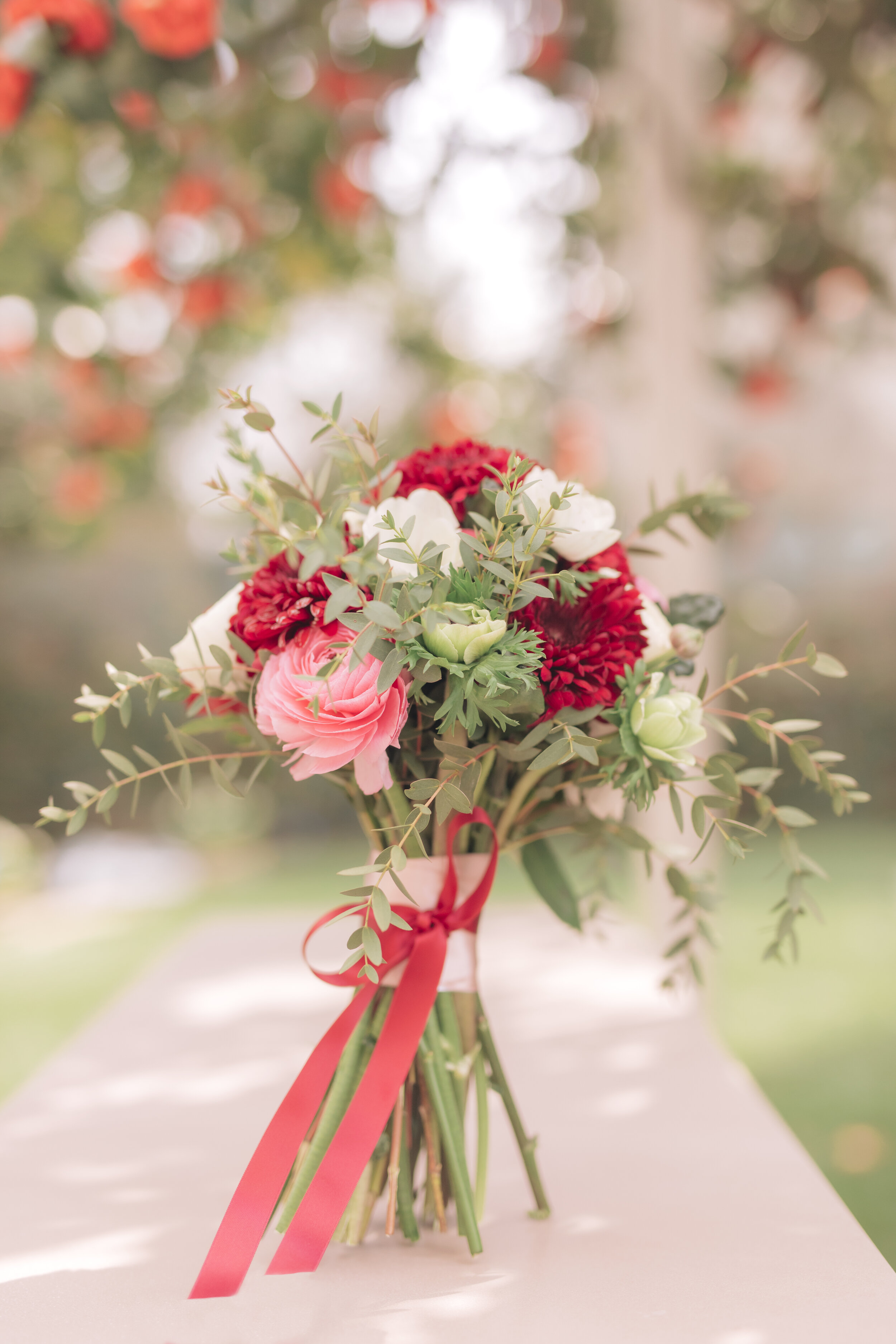 Bride bouquet wedding in tuscany giuseppe giovannelli.jpg