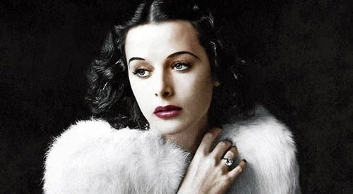 bombshell image block.jpeg