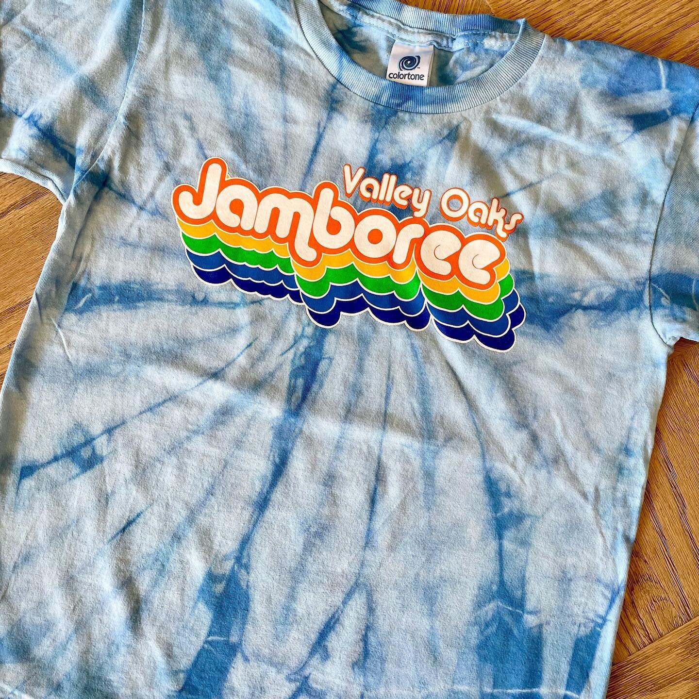 Blue tie-dye tees for the VOE Jamboree 💙🧡🤍