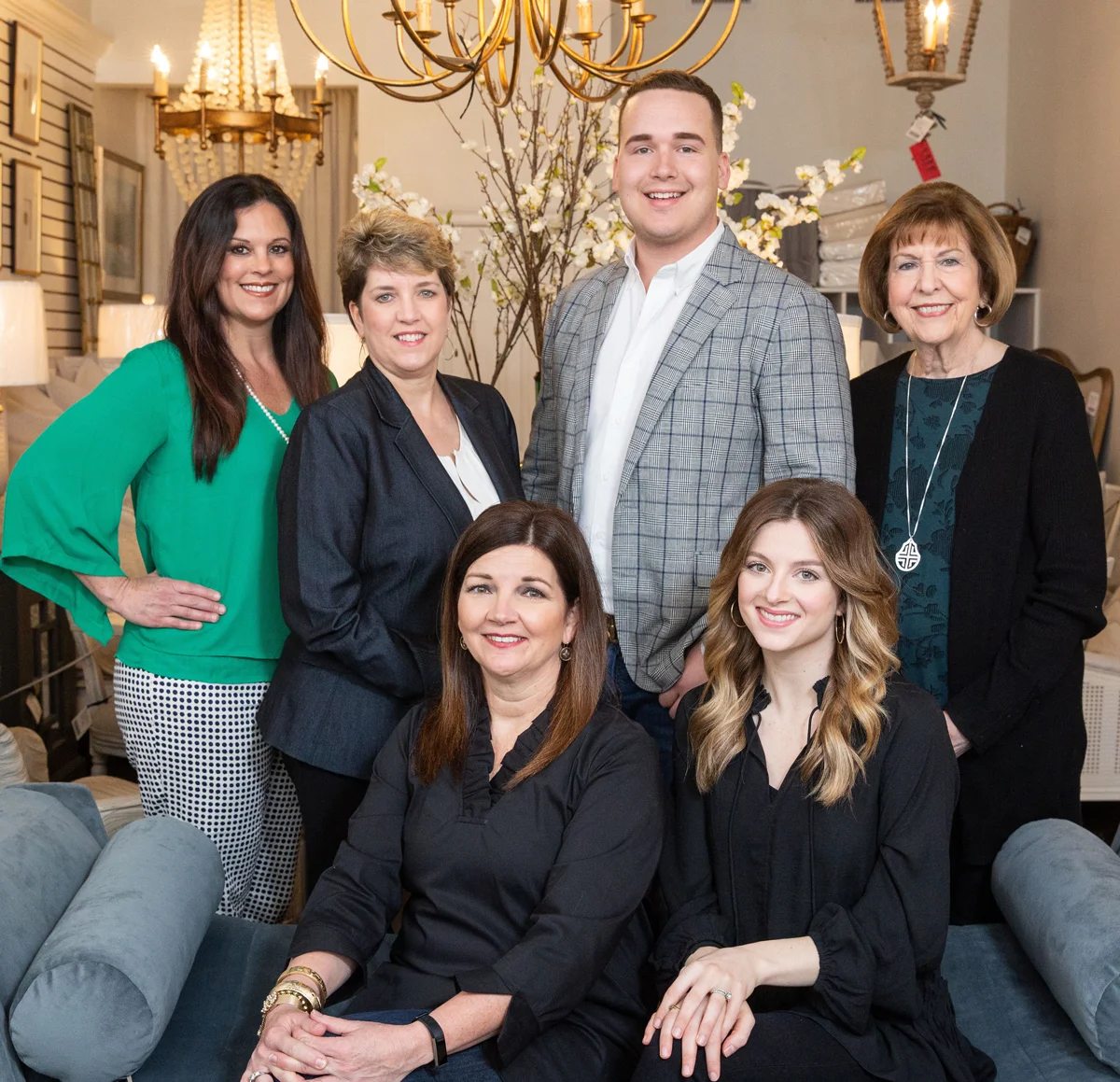 It’s not easy to navigate the thicket of design trends and expensive choices out there. Meeting with a interior professional helps you chart a course, then stick to it!
