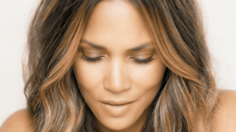 Adobe Express - Halle (1).gif