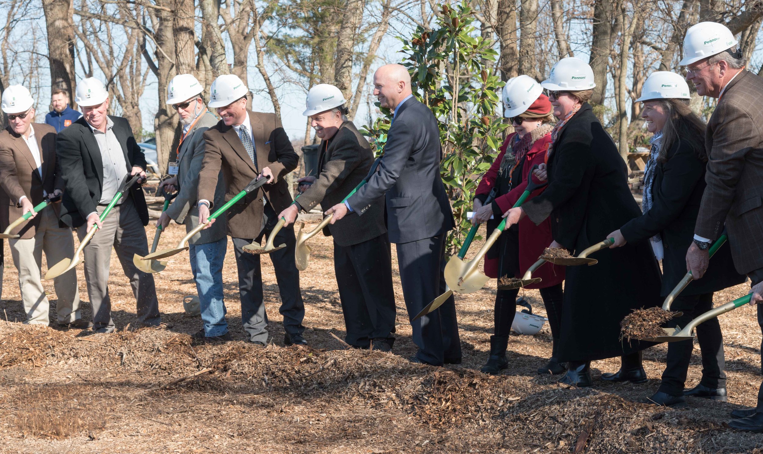 The governor and first lady, public officials, and DBG leaders all pitch in to break ground for the Delaware Botanic Gardens. Photos by Ray Bojarski