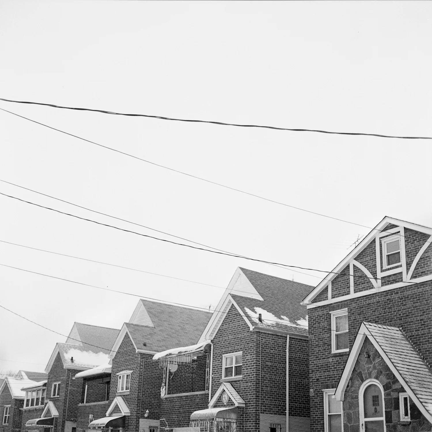 NEIGHBORHOOD_120mm_HASSELBLAD 500_KODAK TX400.JPG