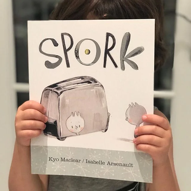 How do you teach your children the concept of acceptance and being different?🤔 Comment below with your tips! ⬇️⬇️⬇️
⠀⠀⠀⠀⠀⠀⠀⠀⠀
It's not easy as this is very abstract. However, there are children's books that make it more relatable to empathize with o