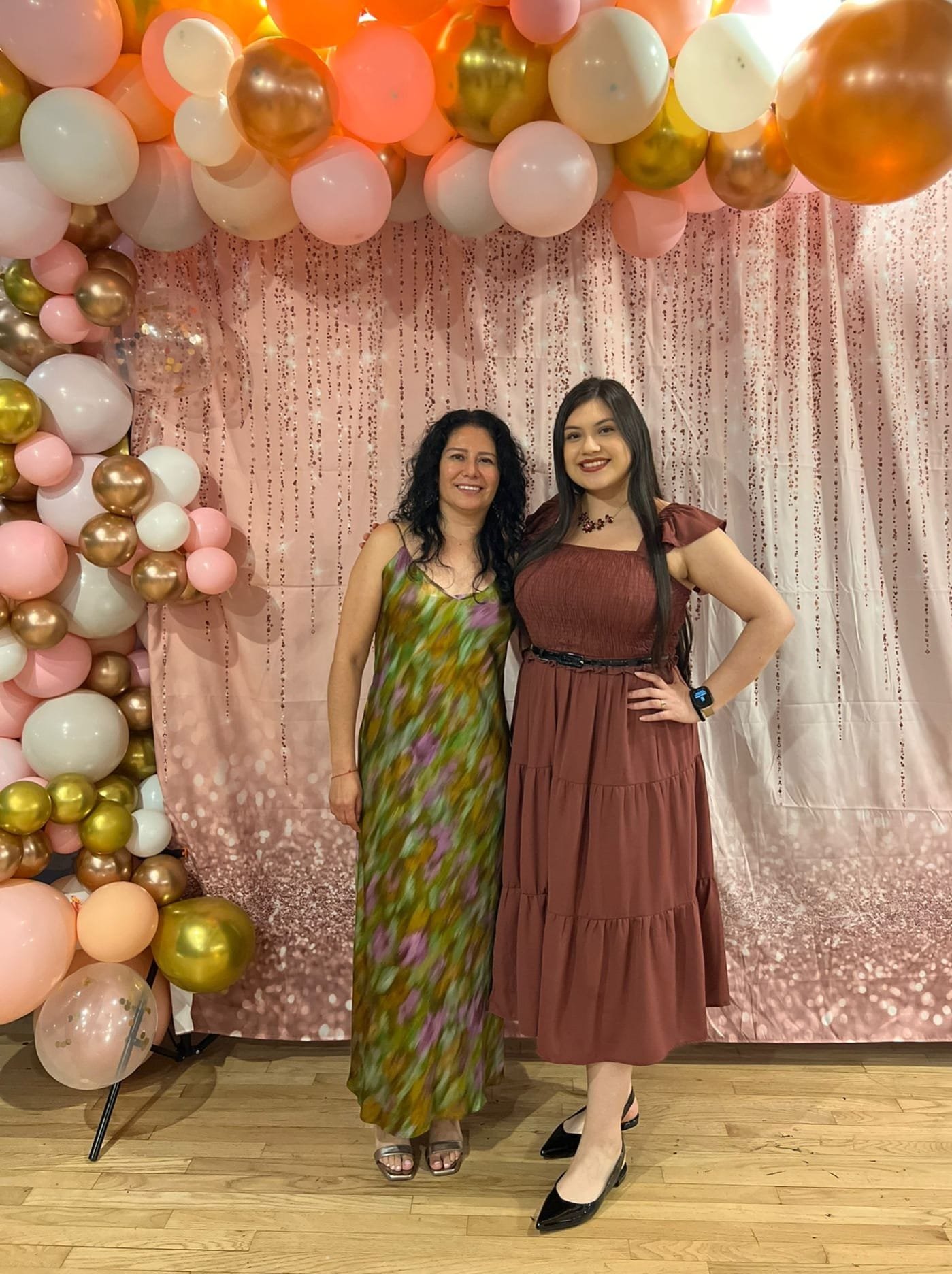 ELLAS 16.jpg