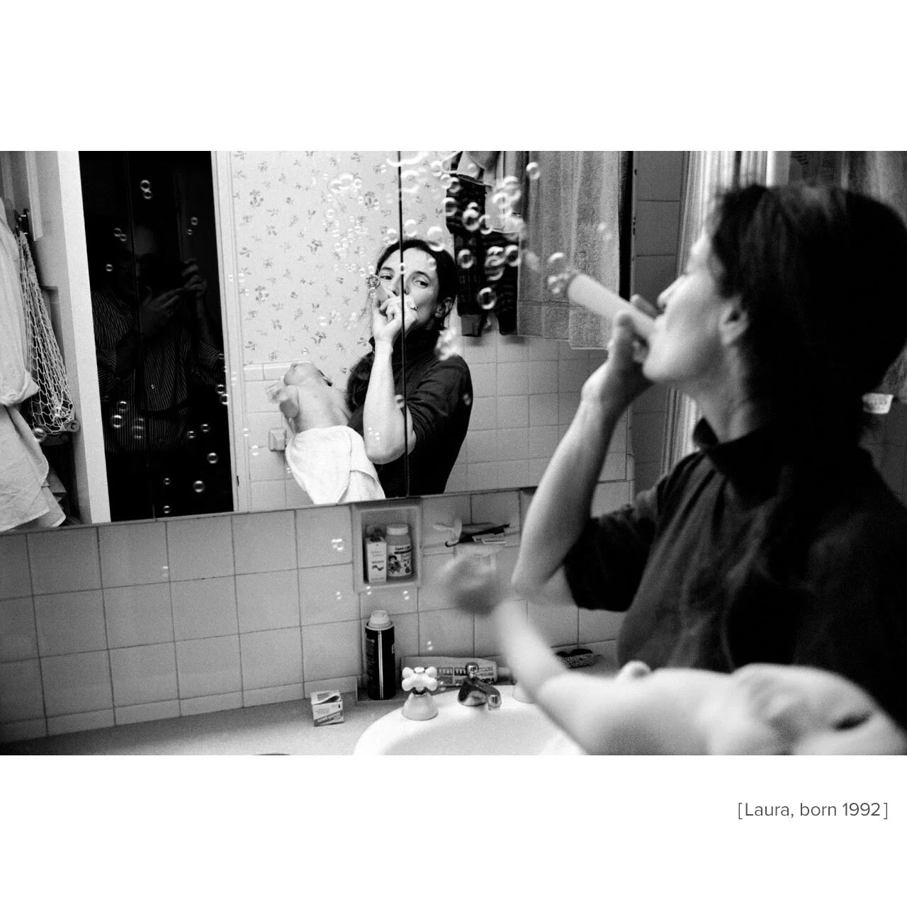 326_25f,Helena,Laura,bubbles,1280,sq,caption,bkts.jpg