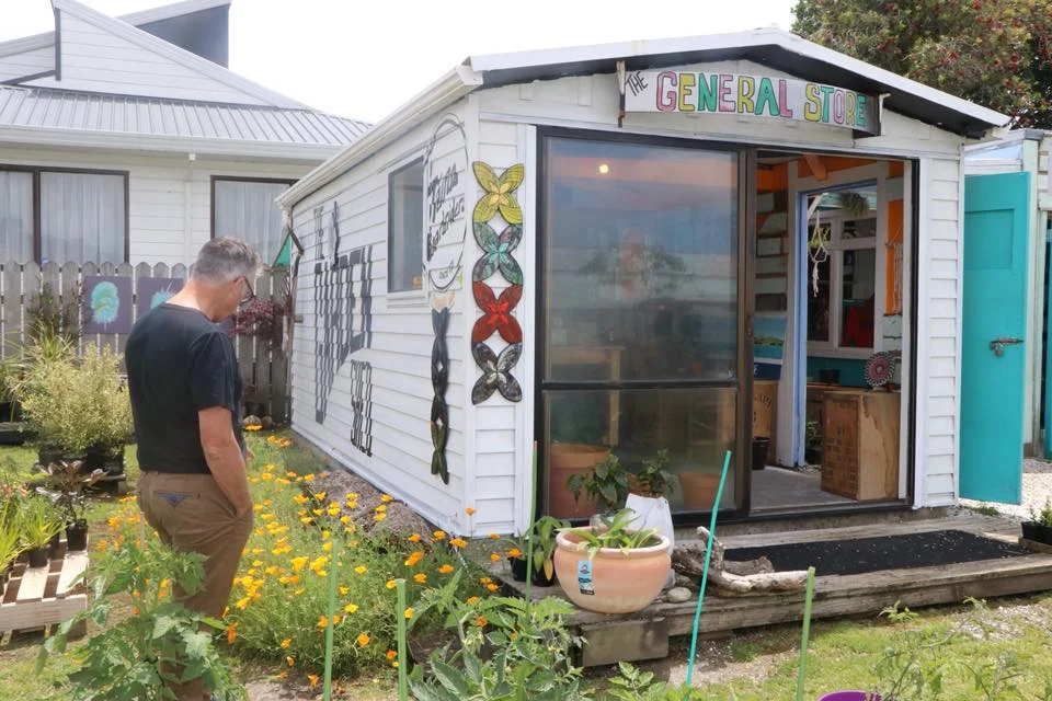 gardenshedtim.jpg