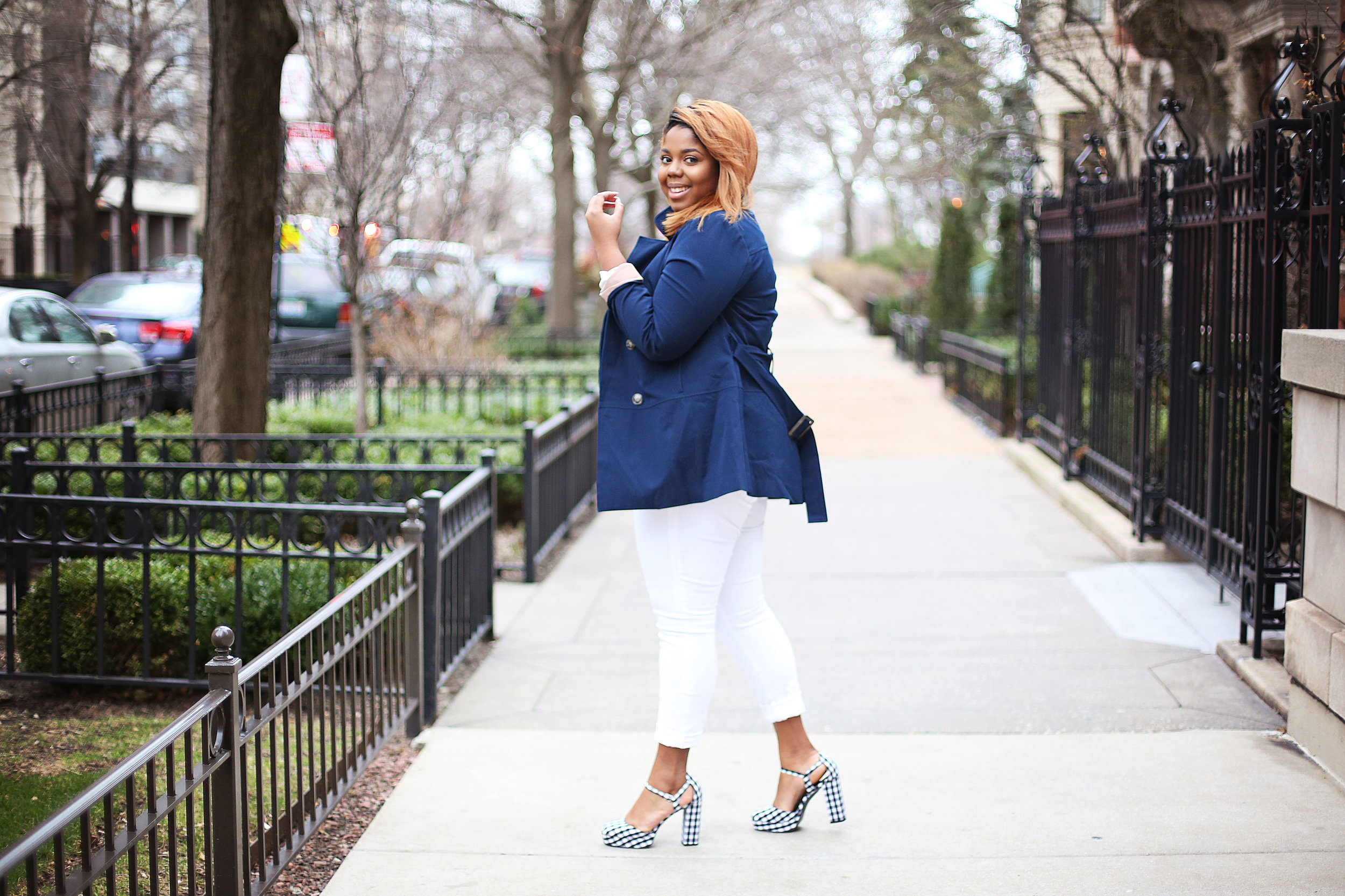 denim and white plus size outfits