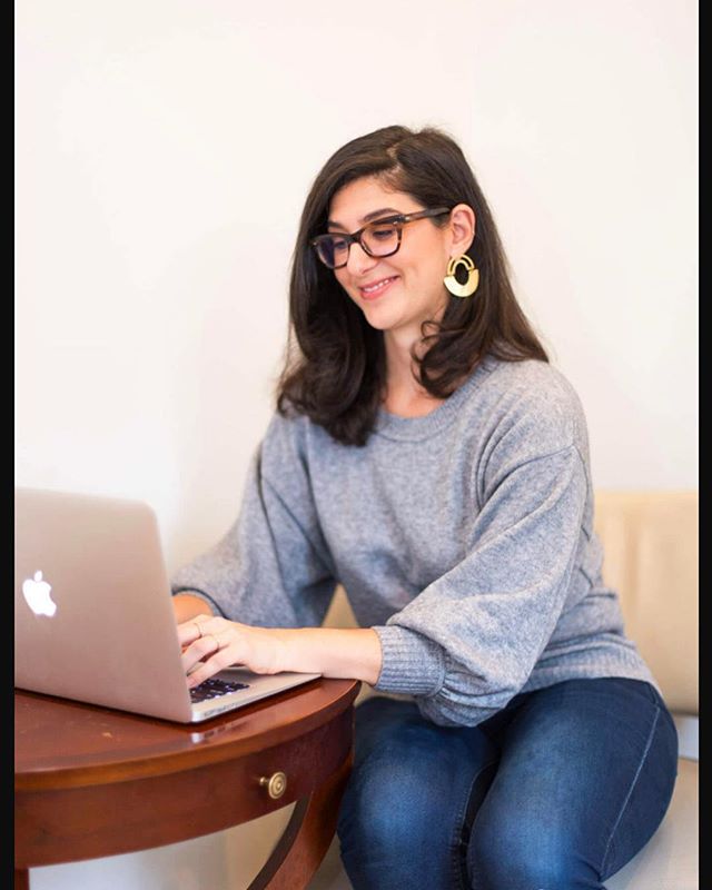 HOLIDAYS. ✨
.
.
Holiday time got you down? I&rsquo;ll be around! .
.
Although most of us wish for happy holidays filled with family, fun, and festive activities, this isn&rsquo;t the reality for everyone. If you&rsquo;re struggling with some holiday 