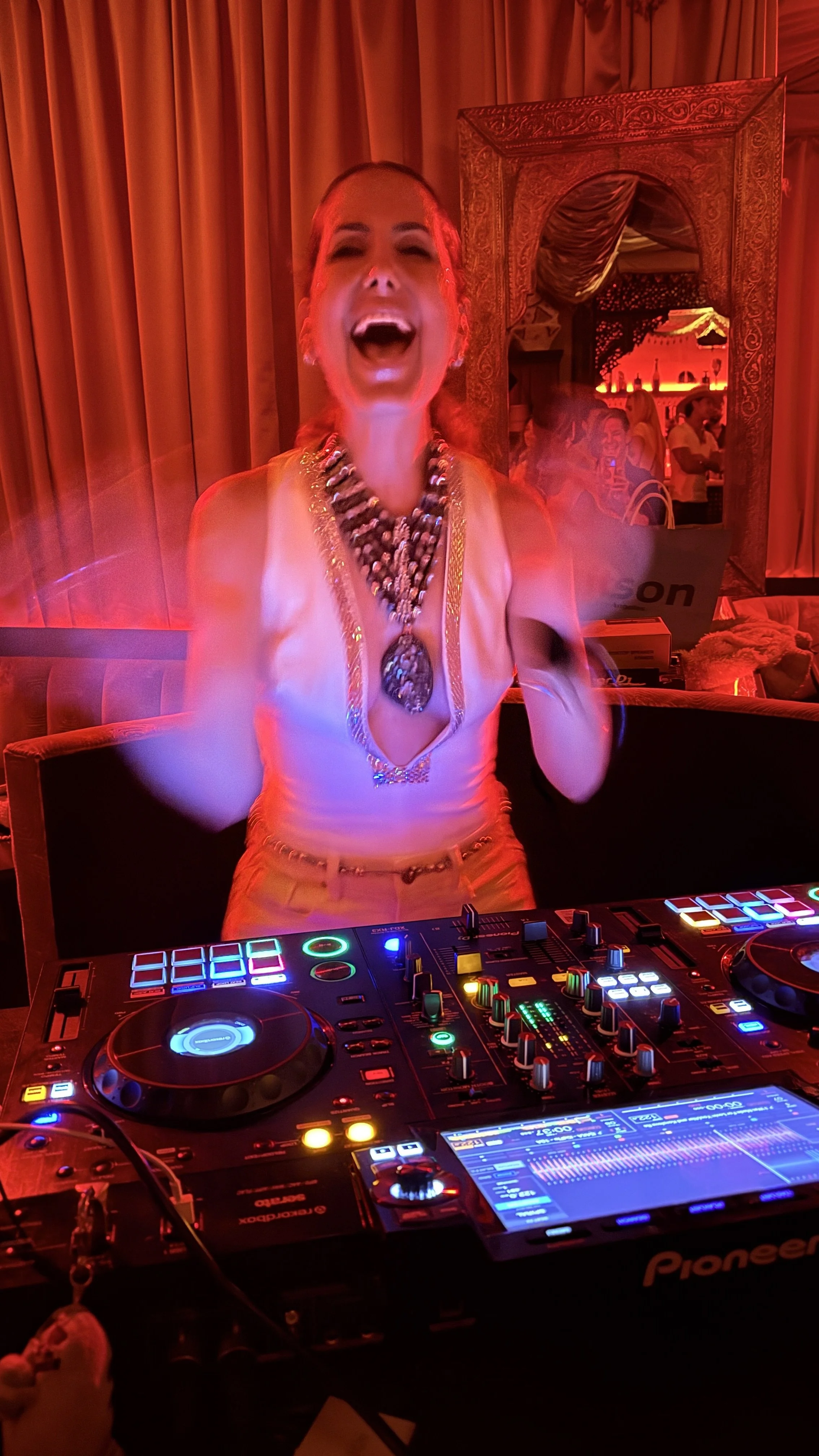 Goli_MembersSmile.JPG