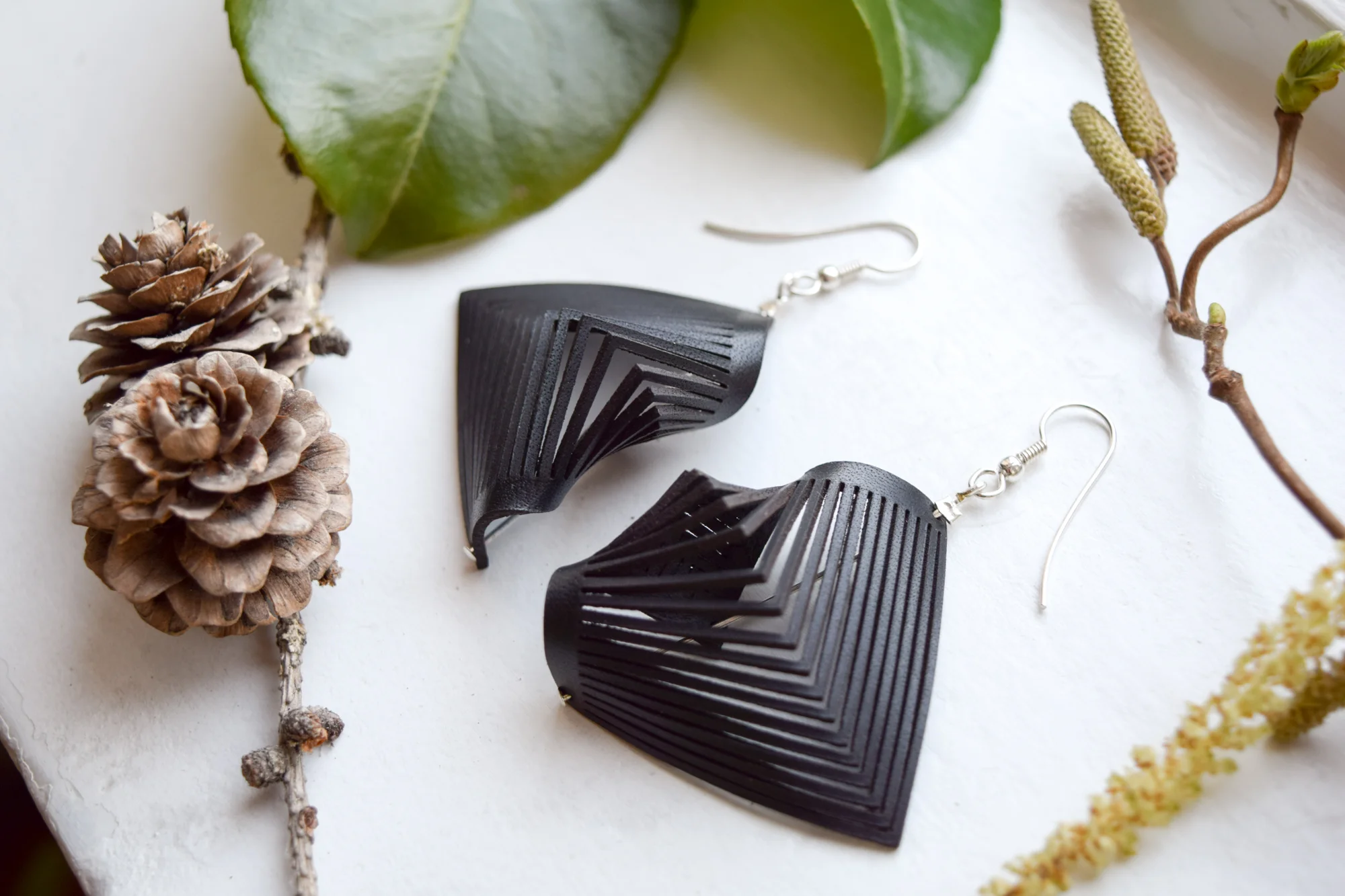 leather_earrings_27.jpg