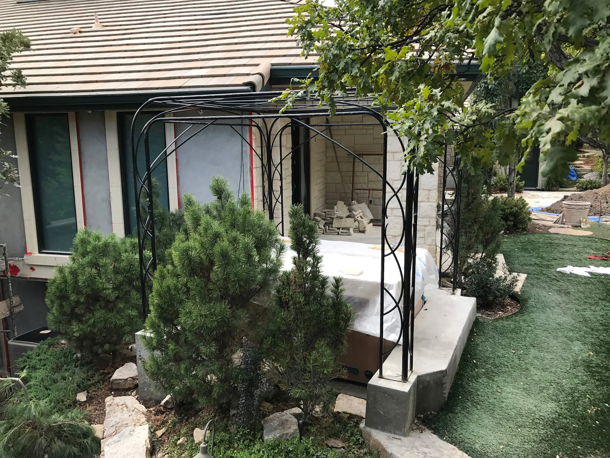 Iron-Pergola-1.JPG