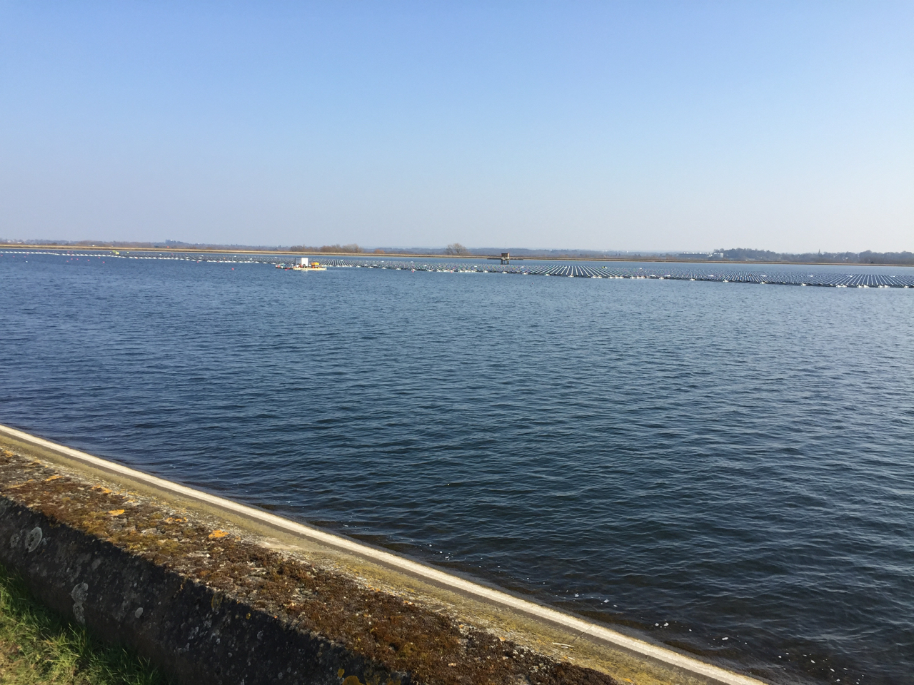 QE2 floating photovoltaic system