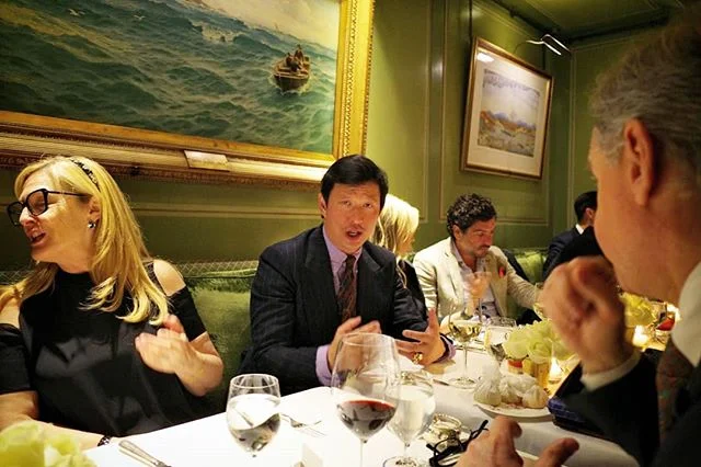 Thanks to @wei_koh_revolution, invited me into an RL thing and got to sit next to @paulfeig and Laurie to talk about all sorts of stuff while Wei mysteriously disappeared into the night 😎