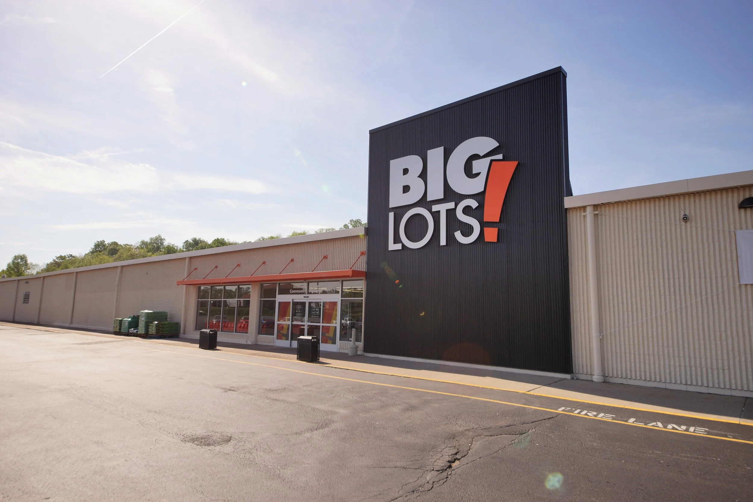 Pea Ridge Plaza (5636 US Route 60 East)