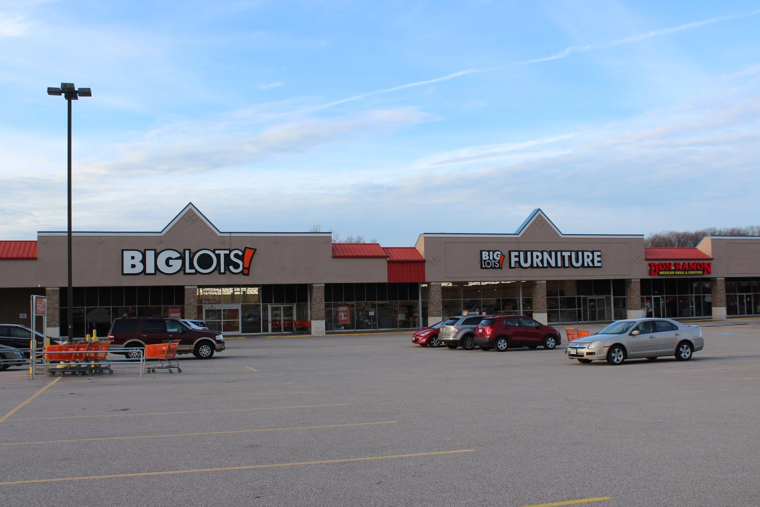 Pearl Road Shopping Center (6270 Pearl Road)