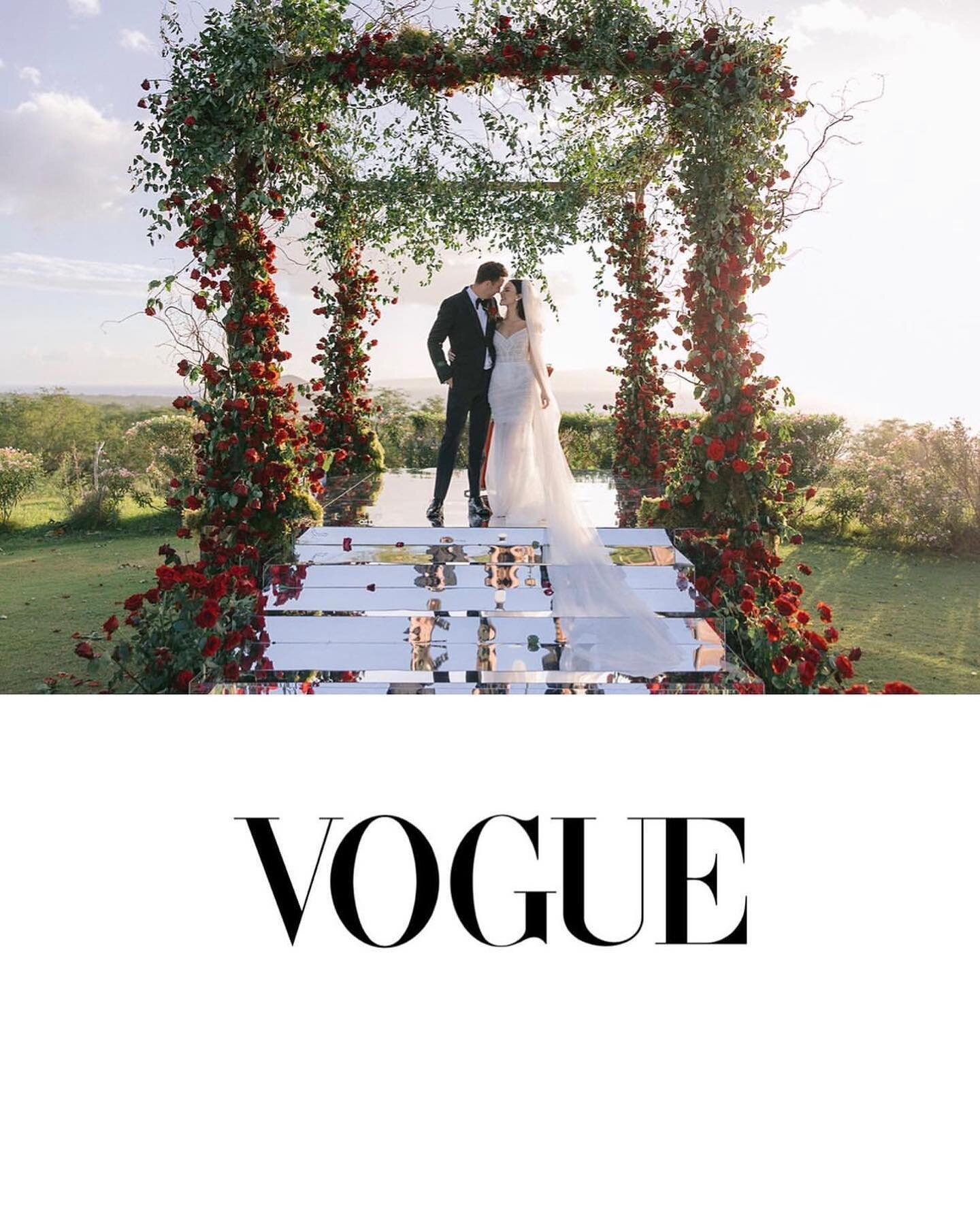 In Vogue 🥀 The bride wore @galialahav to her darkly romantic wedding on the island of Maui @vogueweddings 

@jadeiovine @bestevents @brejanephoto @callumwalkerhutchinson @refineryrentalshawaii @artisan.events.maui