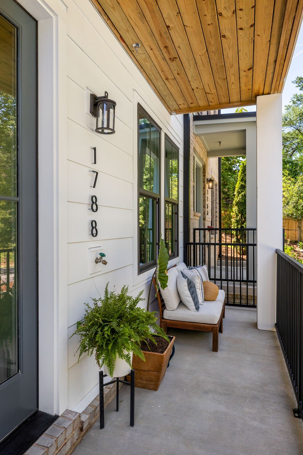 34-web-or-mls-20250714_1788peach_harris106.jpg
