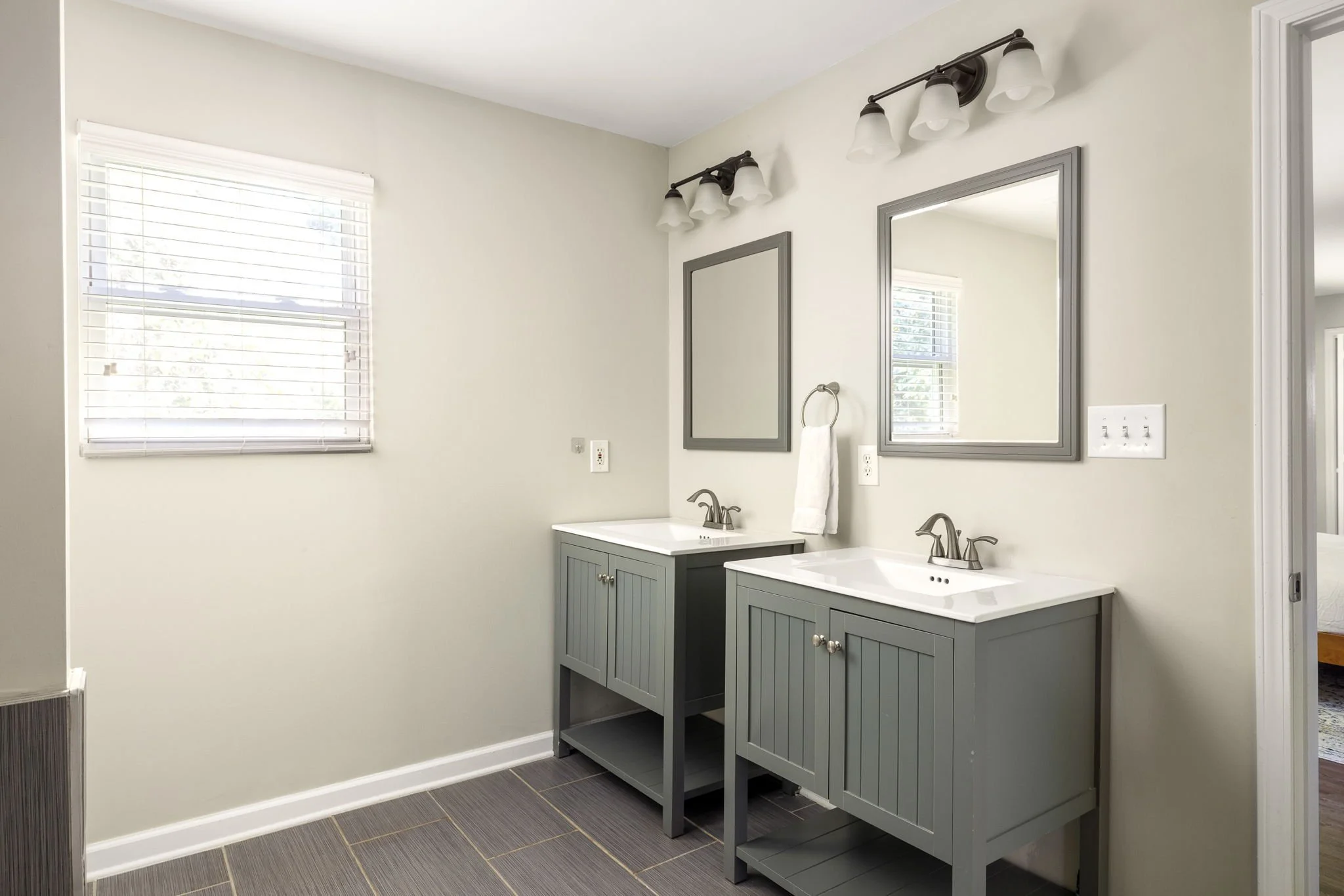 27-web-or-mls-20250815_1806pennington_harris-88.jpg