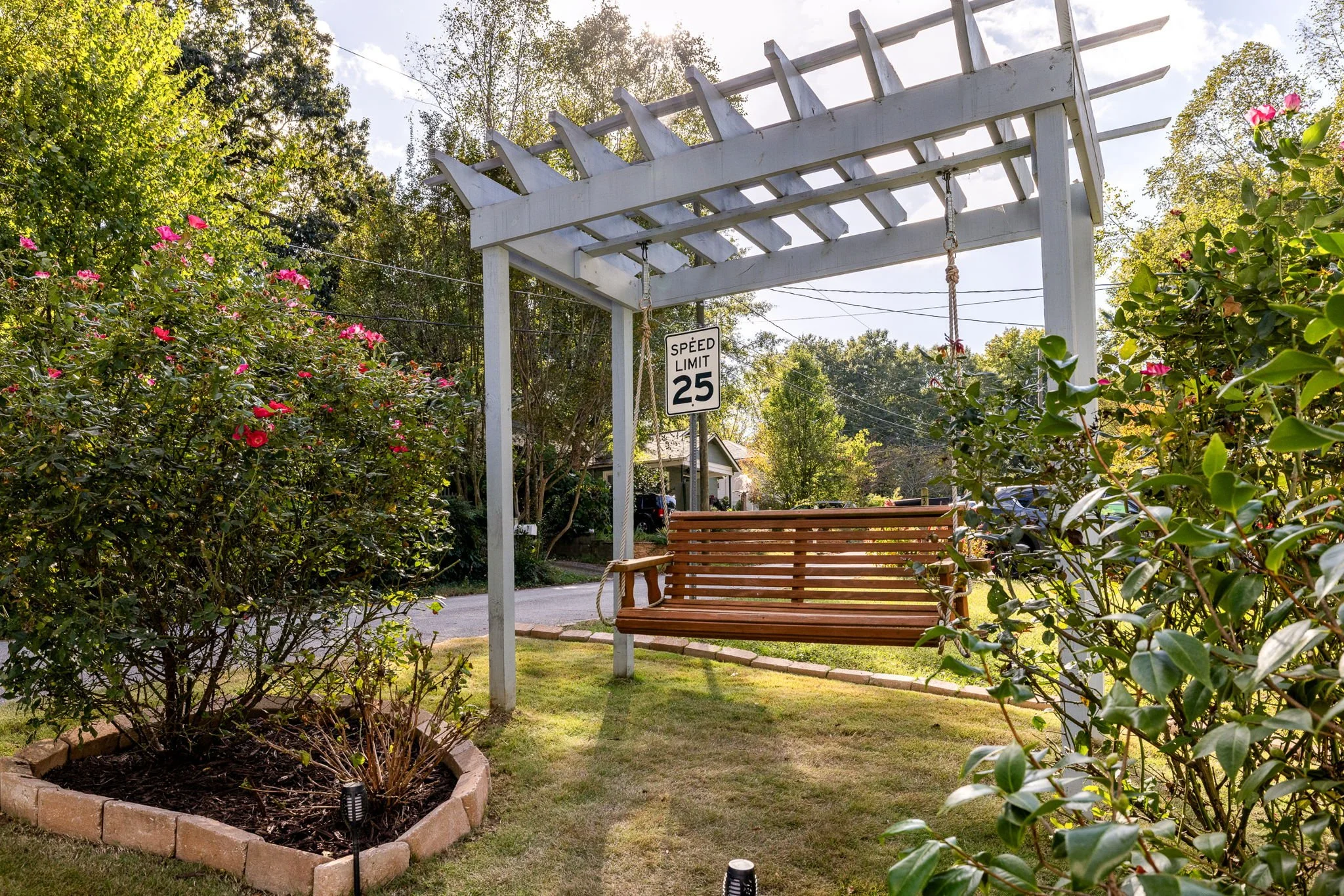 34-web-or-mls-20251010_3056oakham_harris095.jpg