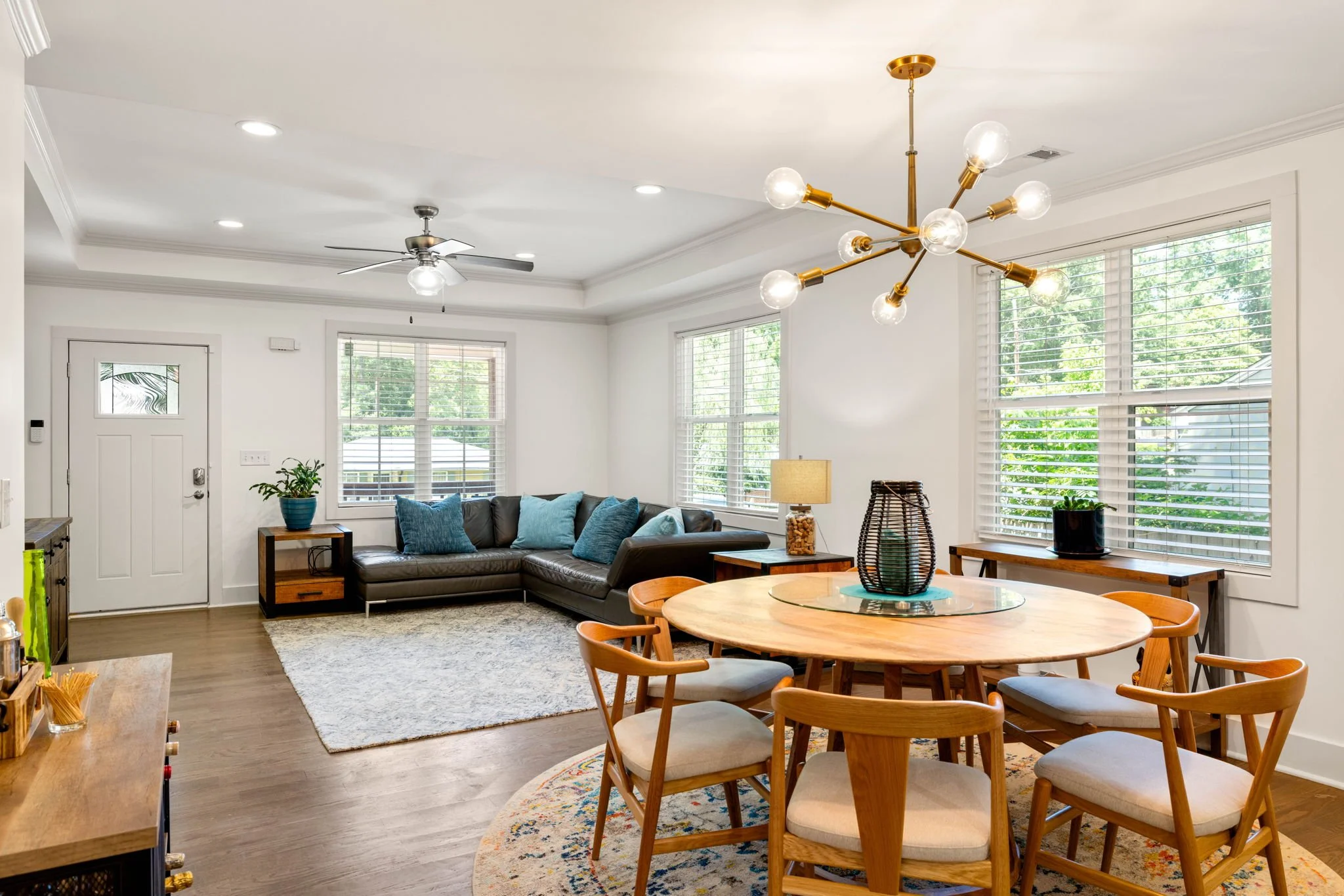 5-web-or-mls-20260518_1266almont_harris013.jpg